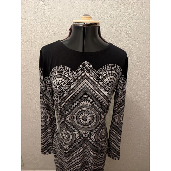 Maggie London Long Sleeve Black And White Round Neck Sheath Dress Size 8 - Picture 2 of 14